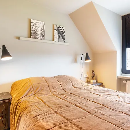 Gloria Οστένδη